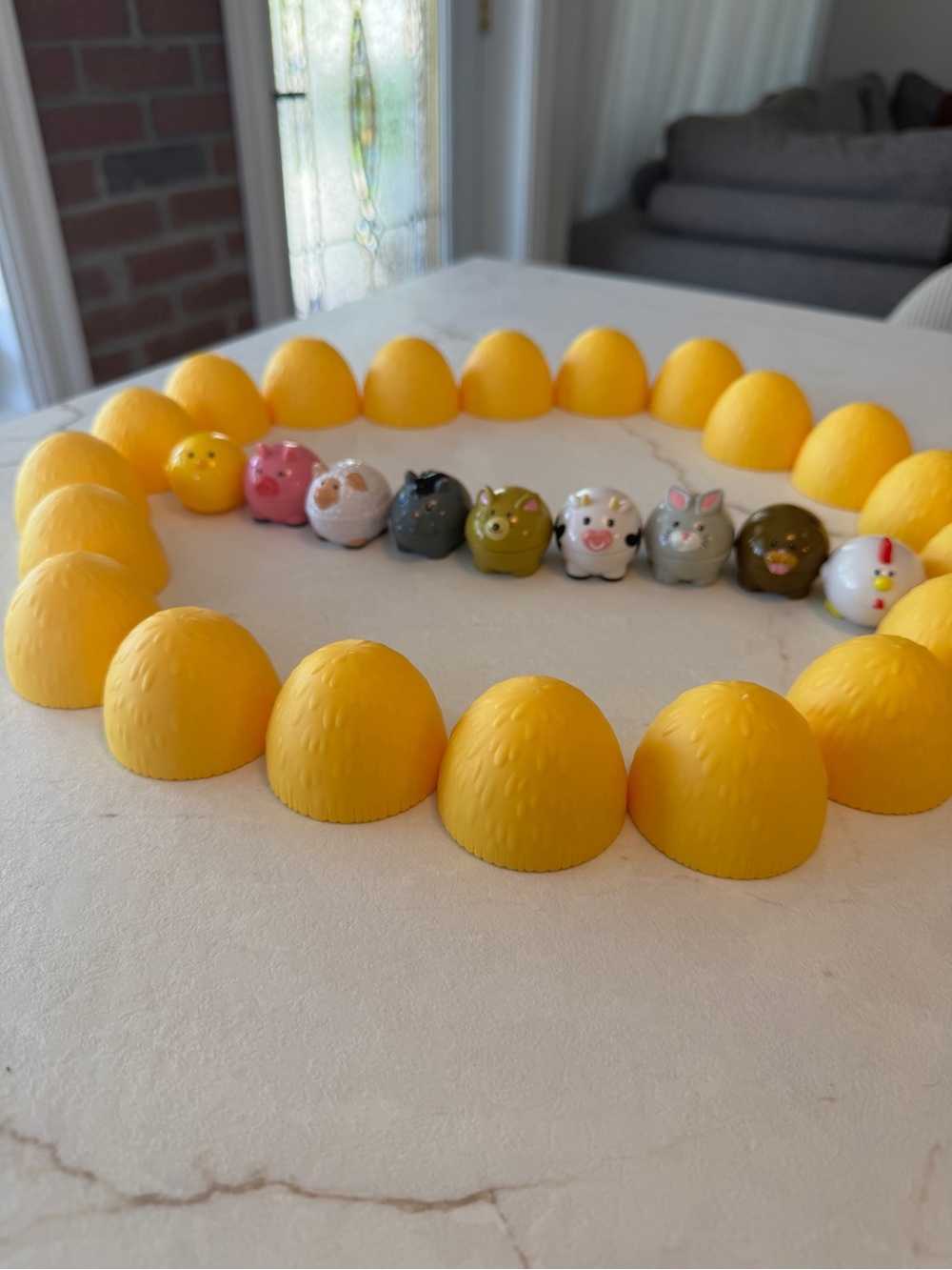Little Tikes Memory Game Yellow Chick Egg Tops with Mini Animal Figurines